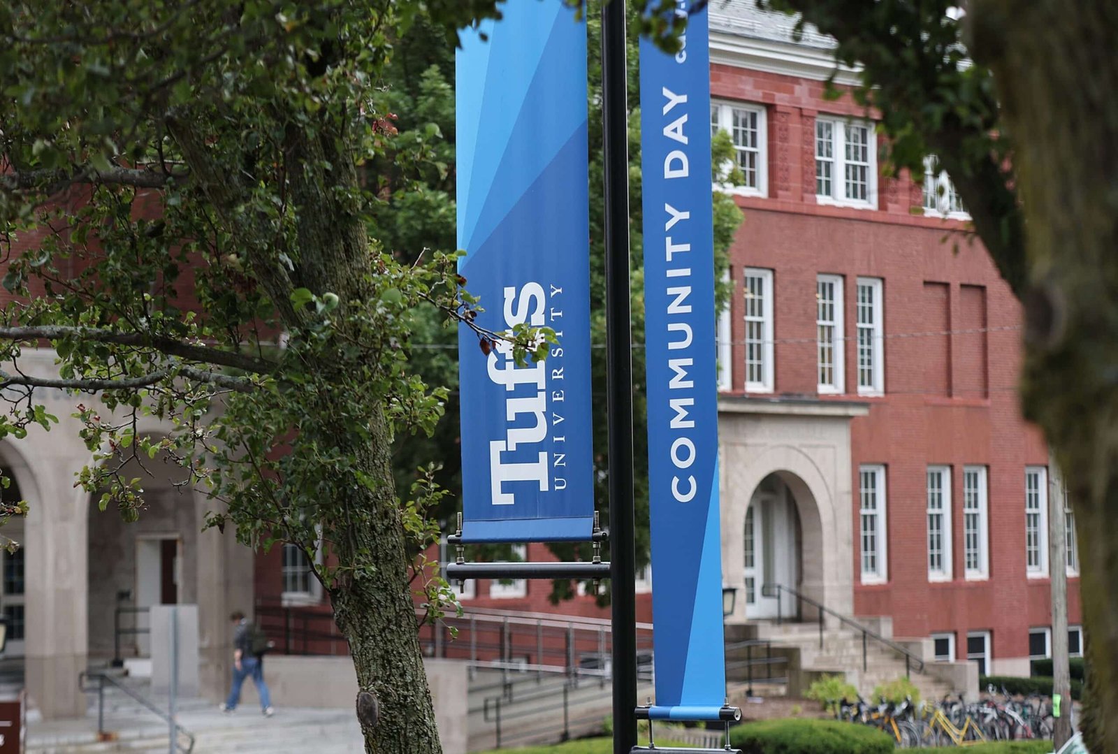 TUFTS PhD Student on Visa was captured by the Immigration Authority, said the school

