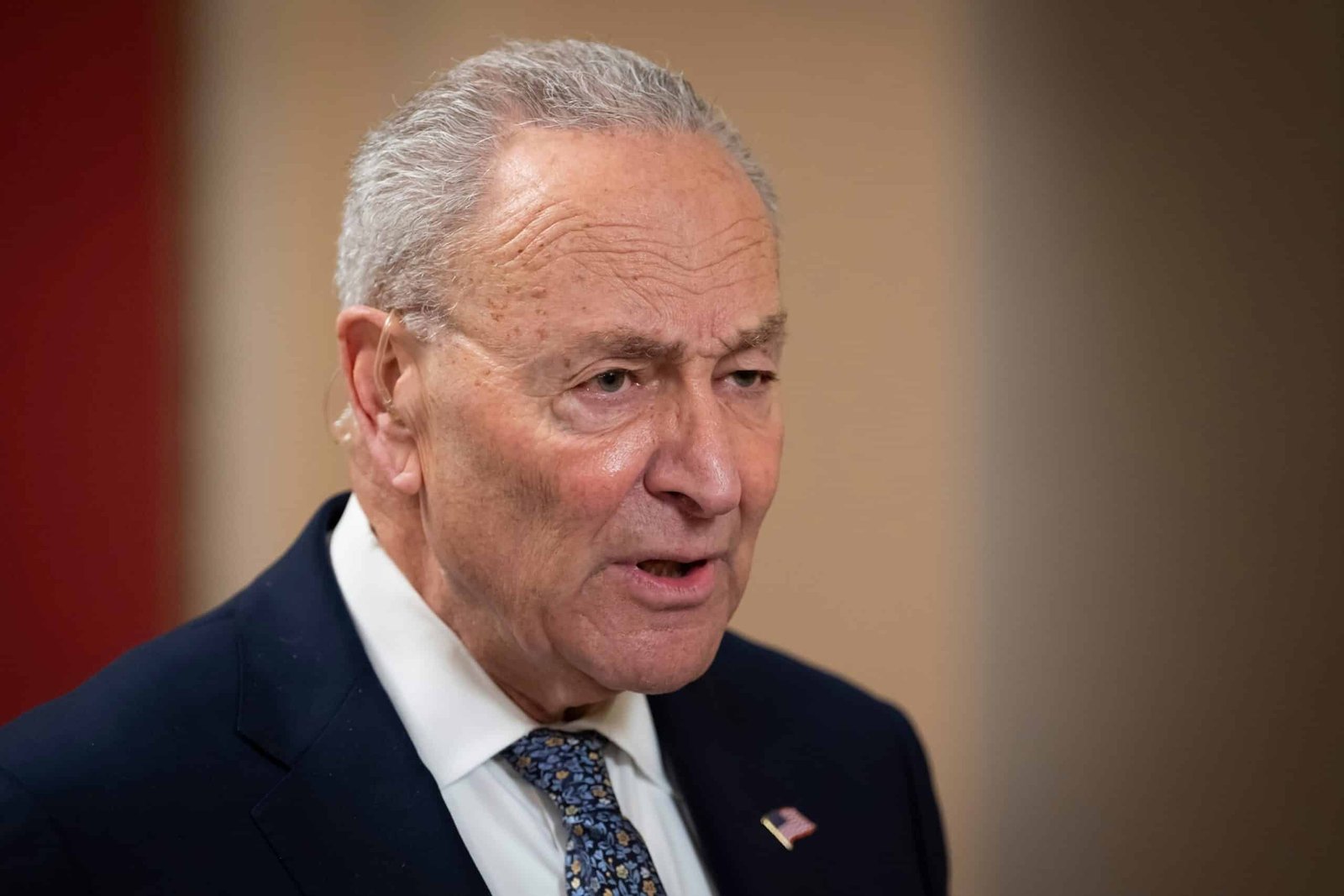 Tour of the Pascetponed Chuck Schumer senator book in the midst of the vote controversy funding

