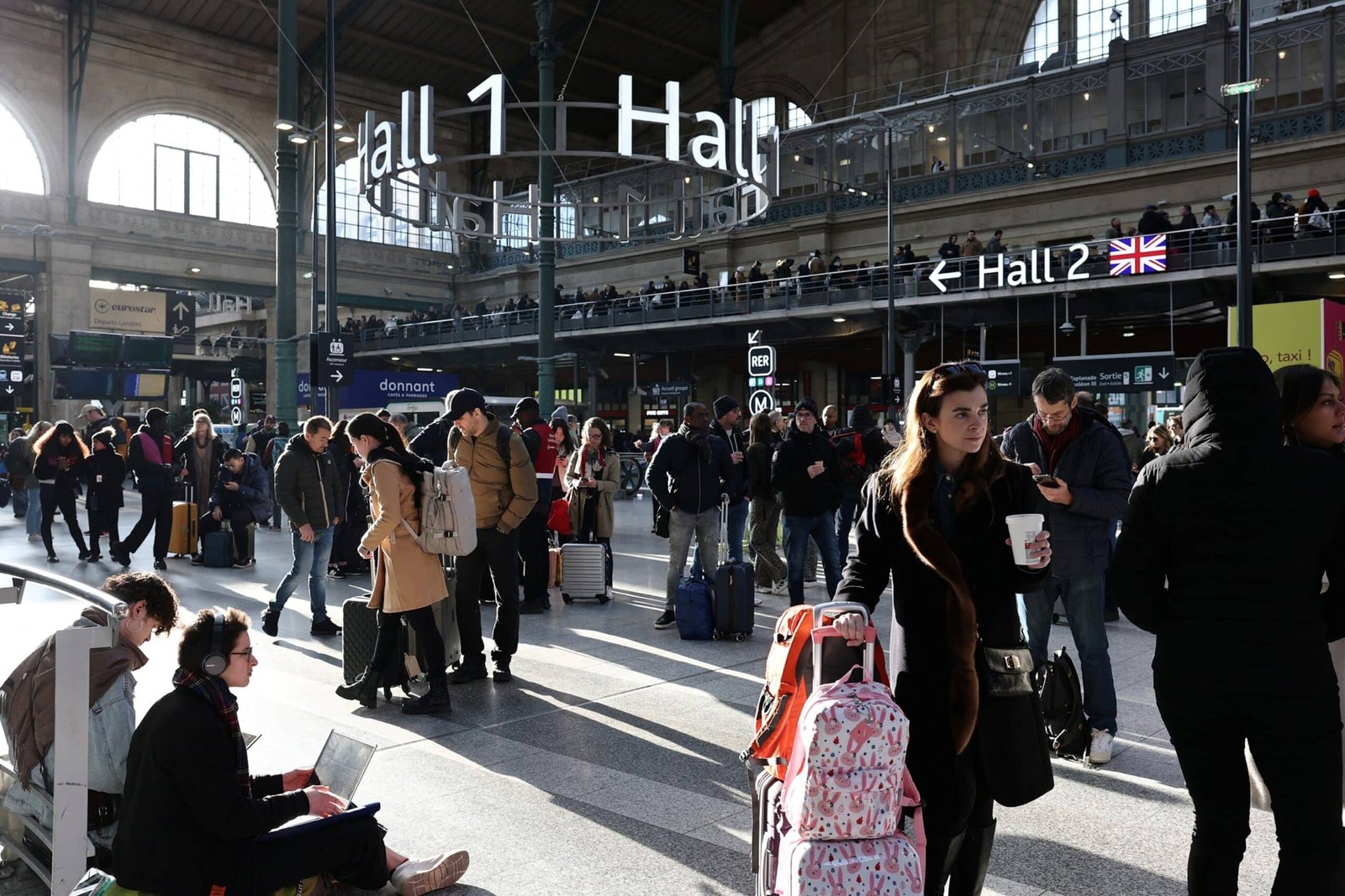 Photo: The discovery of World War Bombing 2 disturbed the train from Paris' Gare Du Nord Station