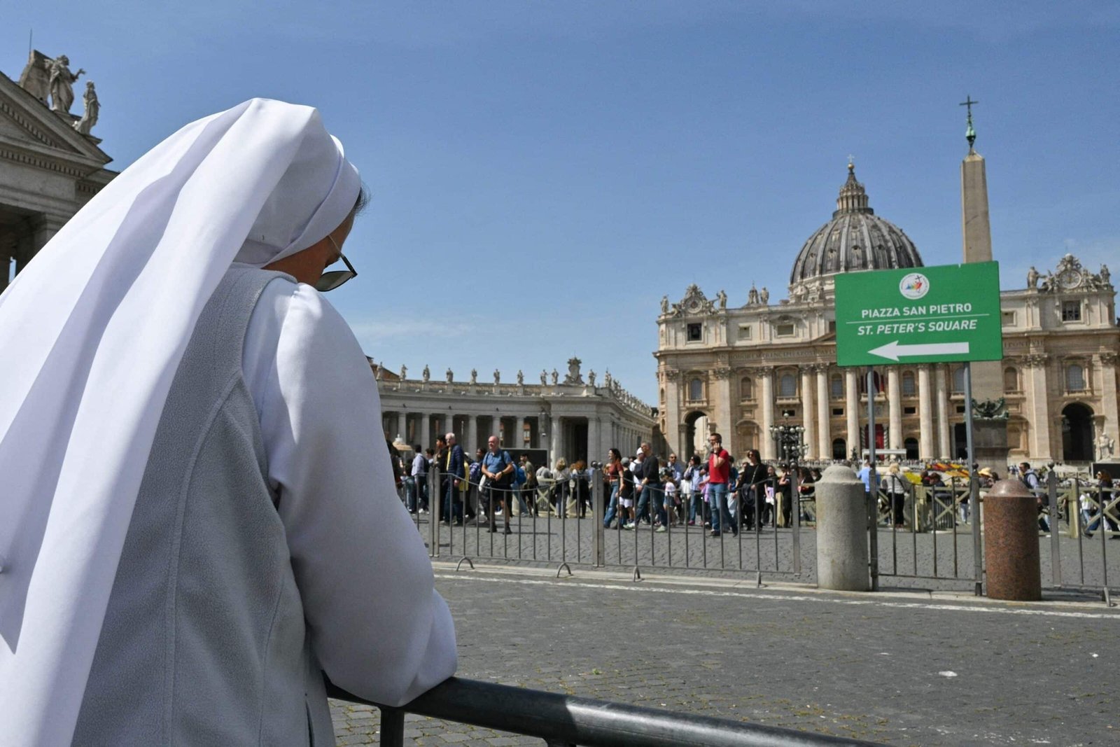 Photo: A nun praying at St. Peter's field after the death of Pope Francis in the Vatican on April 21, 2025. Pope Francis died on April 21, 2025 at the age of 88, the day after making an highly expected appearance at Saint Peter's Square on Easter Sunday.