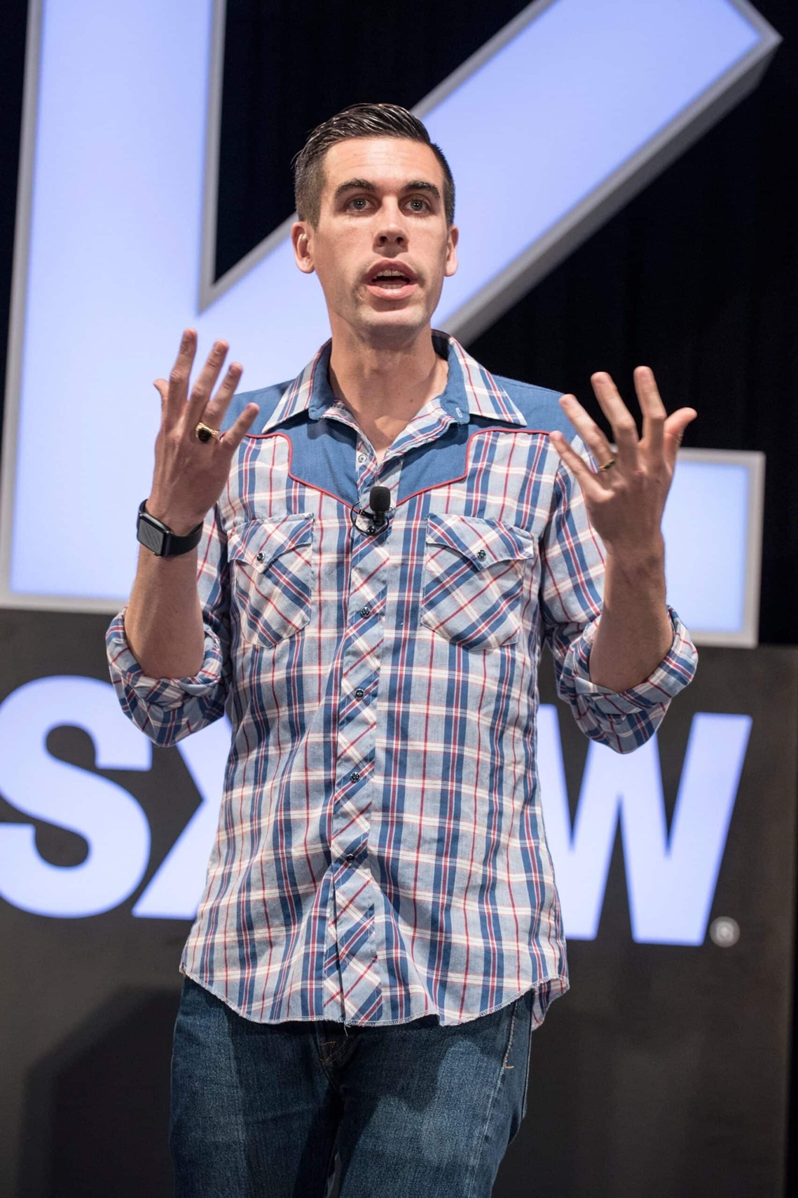 The Navy Academy canceled a speech by Podcaster in the midst of cultural turmoil

