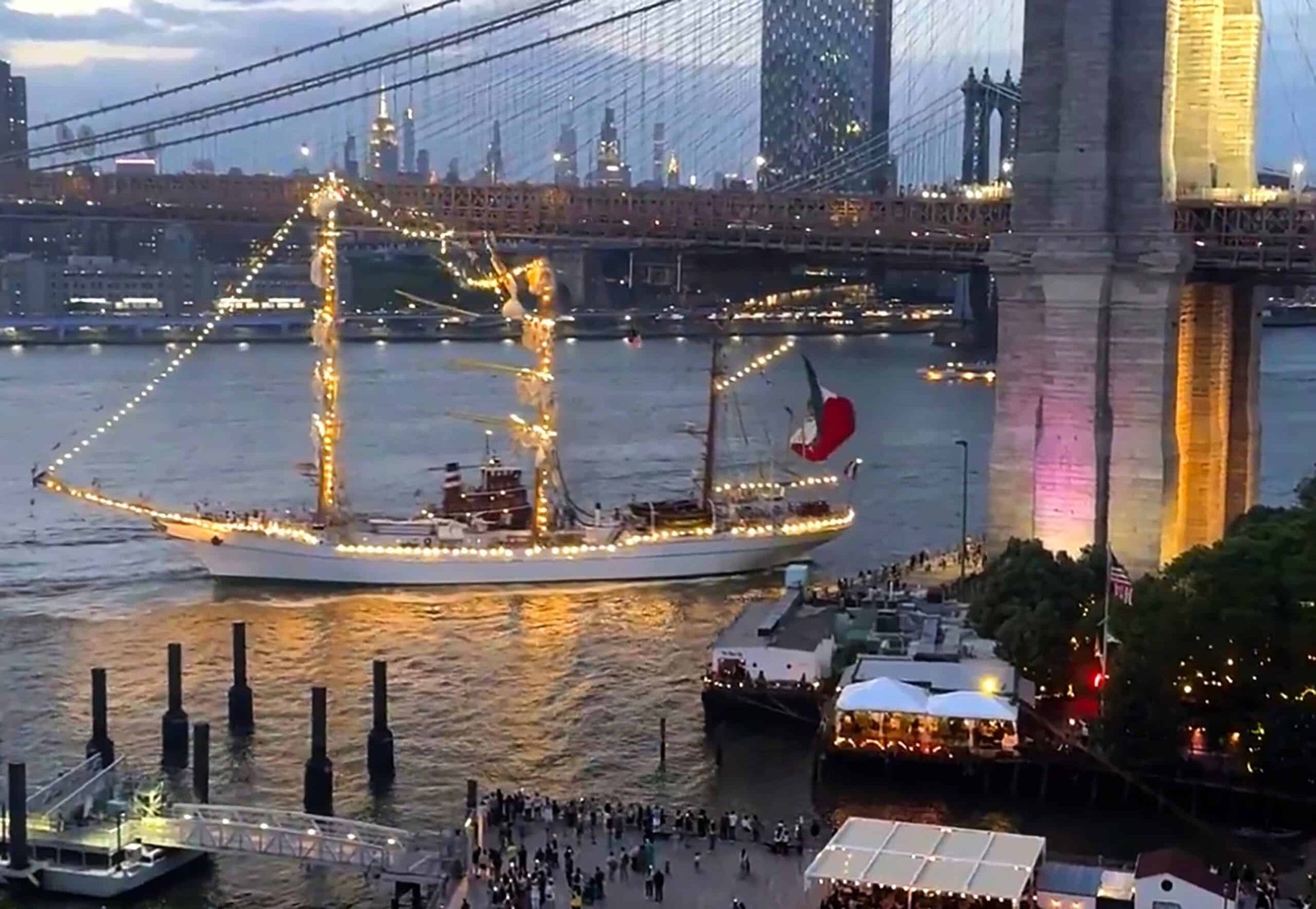 The Mexican Navy sailboat crashed into Brooklyn Bridge, several injuries were reported: Officials

