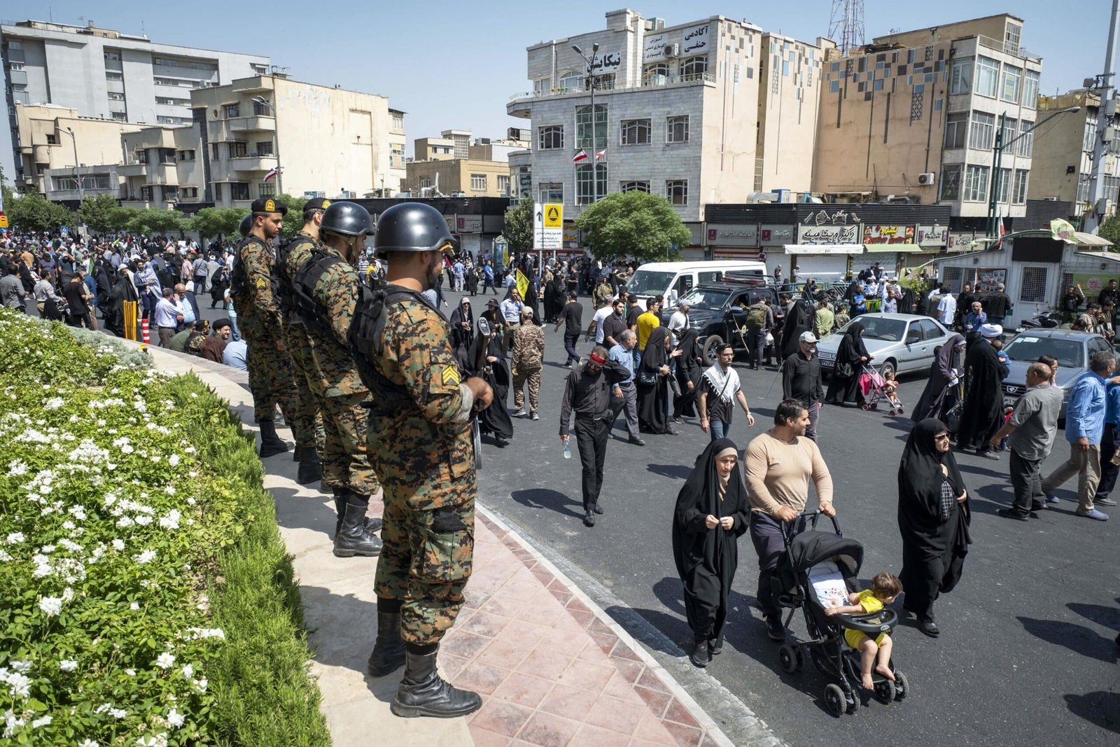 Crackdown Iran deepens with a fast execution and capture

