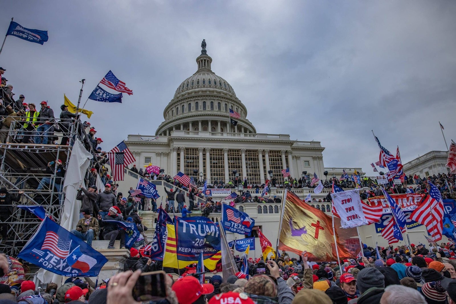Photo: Capitol storm